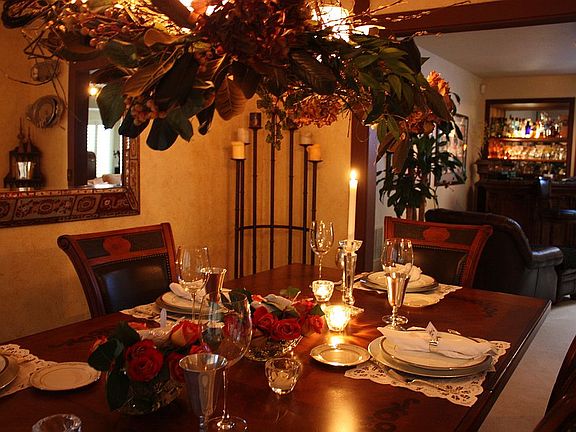 diningroom by candlelight
