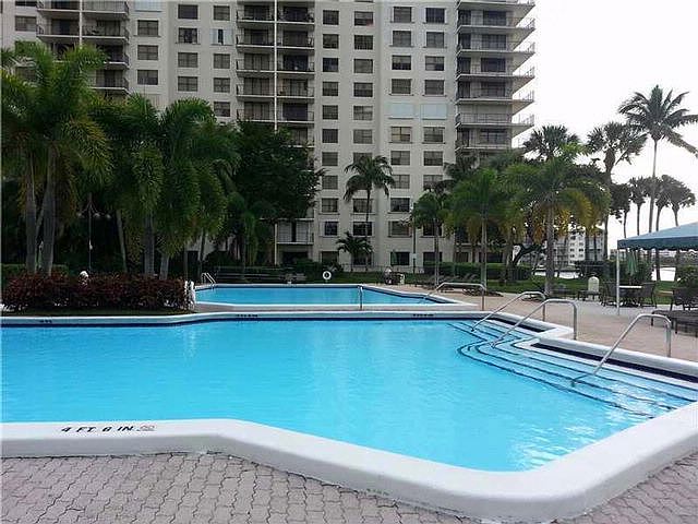 1st image of 18181 NE 31st Ct APT 1409