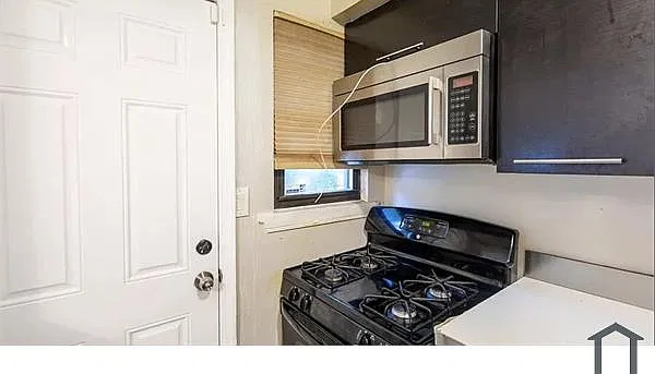3 bed, $3,545 — Photo 4