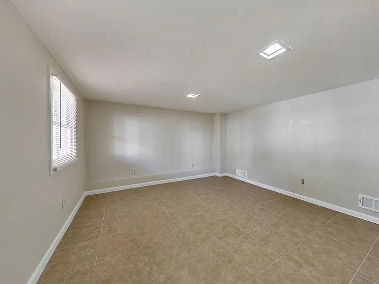 515 Calhoun St NW — Photo 2
