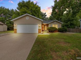 1008 Andra Dr, Maryville, IL