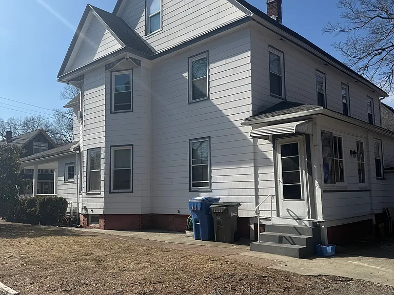 63 Ridge St — Photo 19