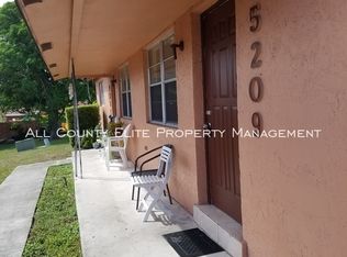 5209 Parker Ave, West Palm Beach, FL 33405