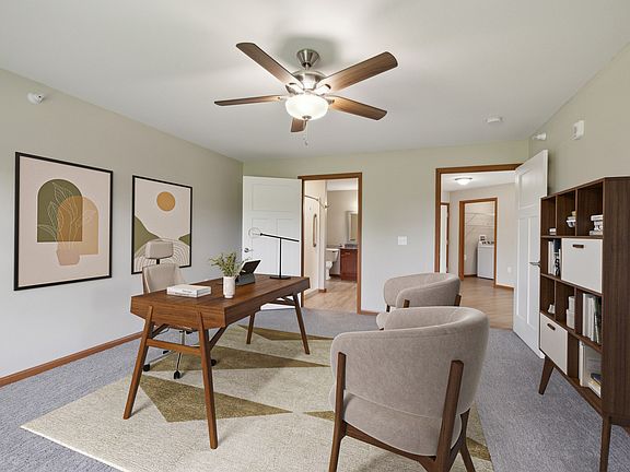 3rd image of 1351 Lake Dr W APT 120
