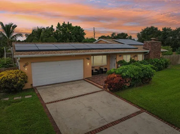 398 COLONY POINT ROAD S, ST PETERSBURG, FL 33705