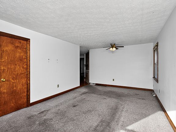 5th image of 361 Swope Dr