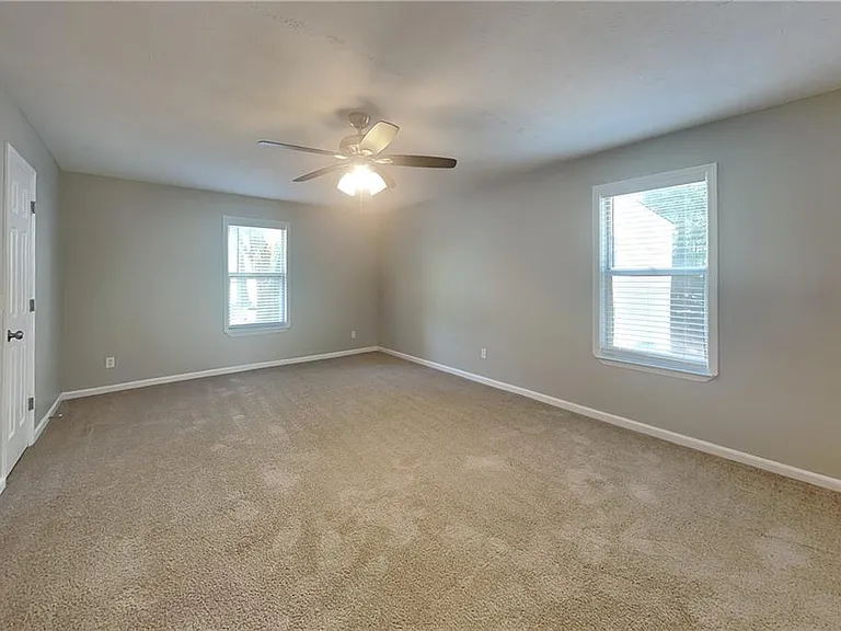 335 Olde Bridge Way — Photo 8