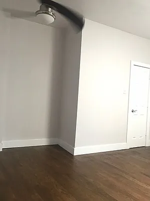 Rented by G2 Realty Group LLC | media 8