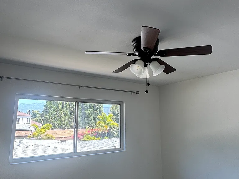 204 N Olive Ave #D — Photo 16