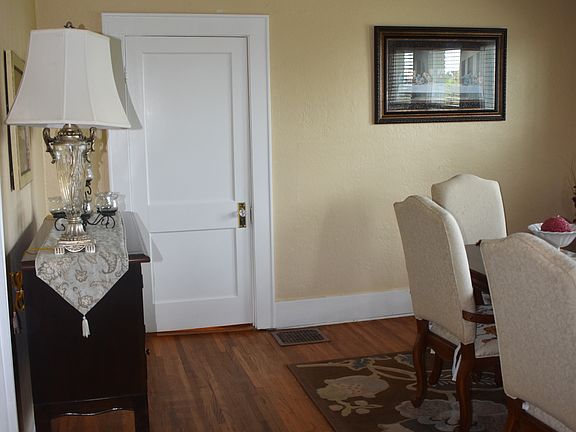 5th image of 2801 Fairview Dr