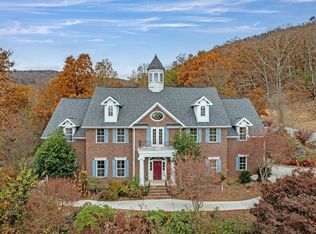 7595 Rocky Ledge Dr, Hixson, TN 37343