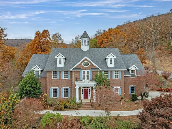 7595 Rocky Ledge Dr, Hixson, TN 37343