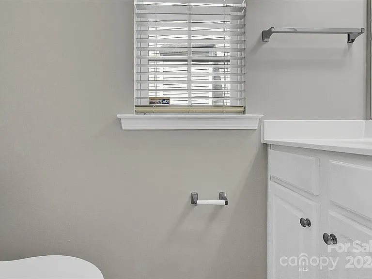 11239 Cypress View Dr — Photo 7