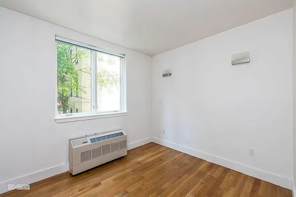 Rented by Citi Habitats | media 27