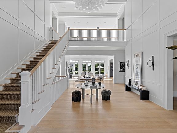 4th image of 548 Butter Ln