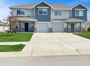 8200 SW 1st St, Blue Springs, MO 64014