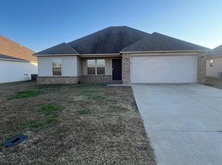 3887 Saddlecrest Dr, Jonesboro, AR 72404