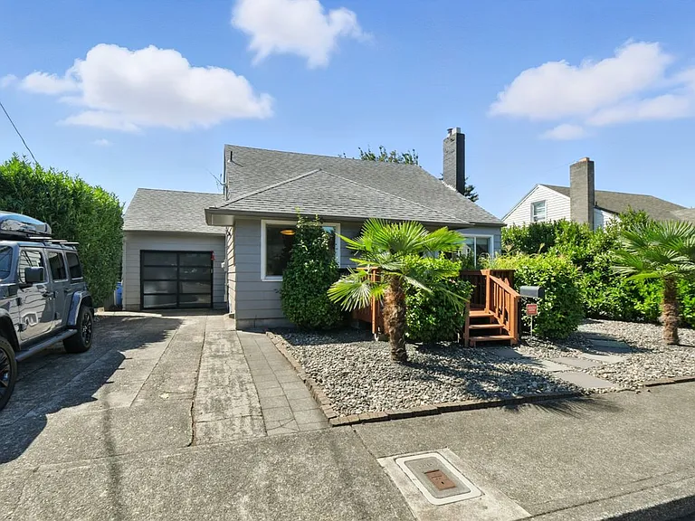 2407 E Mill Plain Blvd — Photo 40