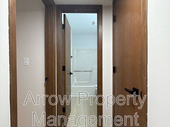 5th image of 539 N 24th St Unit 17
