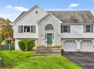 6 Chaplin Ct, Clifton, NJ 07012