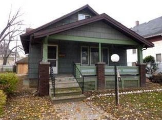 906 E 8th St, Flint, MI 48503