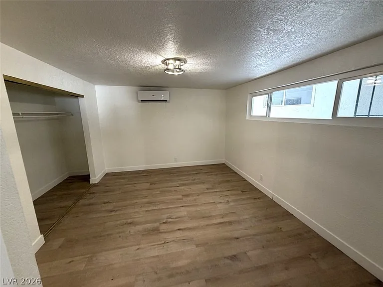 2030 Sunrise Ave #8 — Photo 7