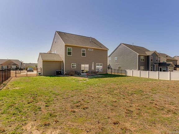 2nd image of 5885 McClintock Dr
