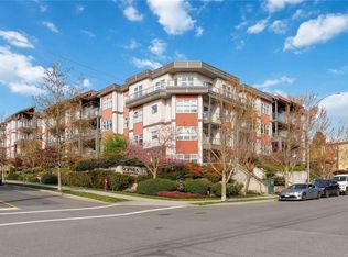 1000 Inverness Rd #107, Saanich, BC V8X2S1