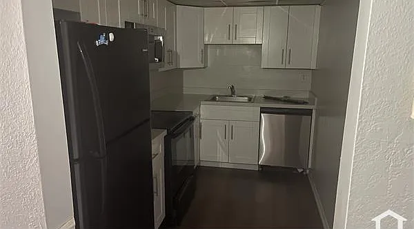3700 N Pine Island Rd #310 — Photo 2