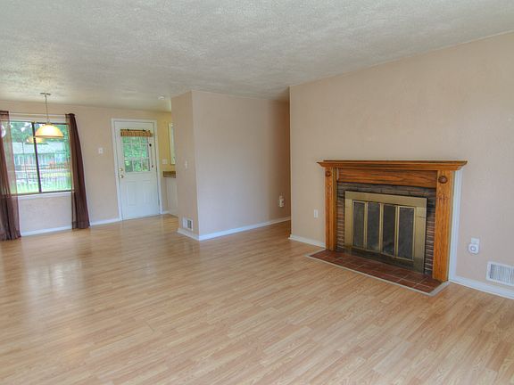 5th image of 9031 Dekoven Dr SW
