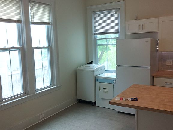 4th image of 607 N McBride St APT 1