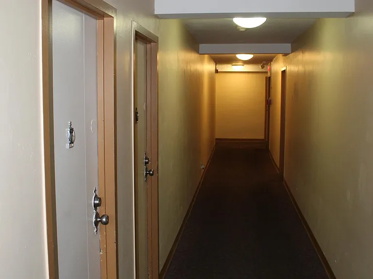 Kennilworth Apartments — Photo 15