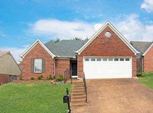 2174 Rocky Stream Dr, Cordova, TN 38016
