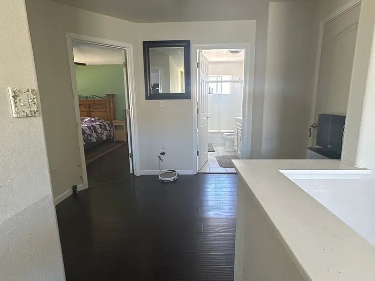 390 Monroe St — Photo 10