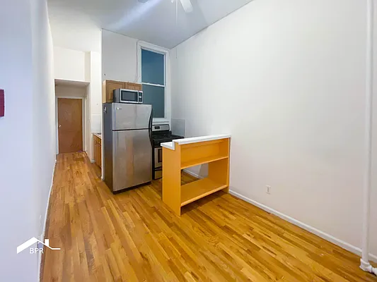 Rented by Brooklyn Ports Realty | media 6