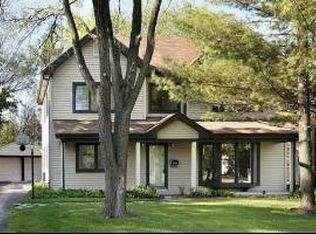 3113 Springdale Ave, Glenview, IL 60025