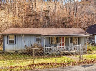 9704 Hogskin Rd, Corryton, TN 37721