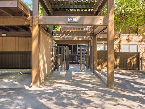 3rd image of 3323 La Mesa Dr APT 9