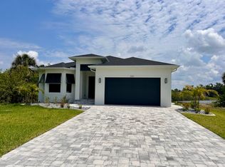 309 Sunset Rd, Rotonda West, FL 33947