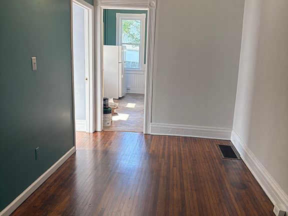 4th image of 124 Hamilton St