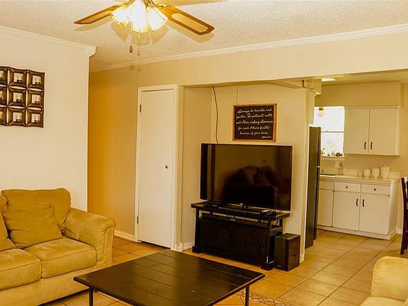 5th image of 310 Rosewood Hills Dr