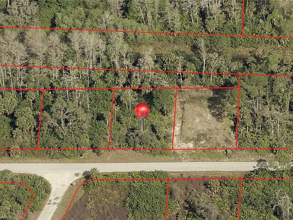 4th image of 580 Woodview DR