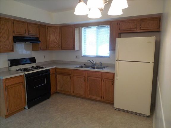 4th image of 1109 Dukane Ct