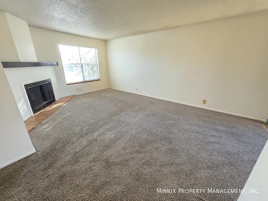 Whispering Oaks 1904 N. Midland — Photo 3