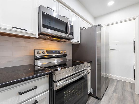 3rd image of 14600 Fonmeadow Dr APT 807