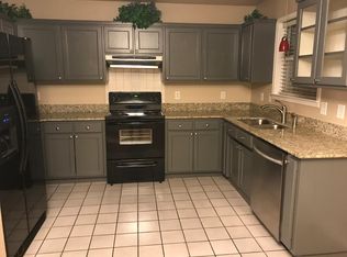 1940 S 18th St, Rogers, AR 72758