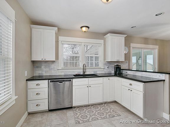 5th image of 1153 Kenesaw Dr SE