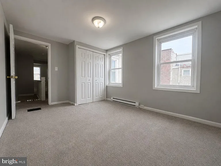 2643 Emerald St — Photo 20