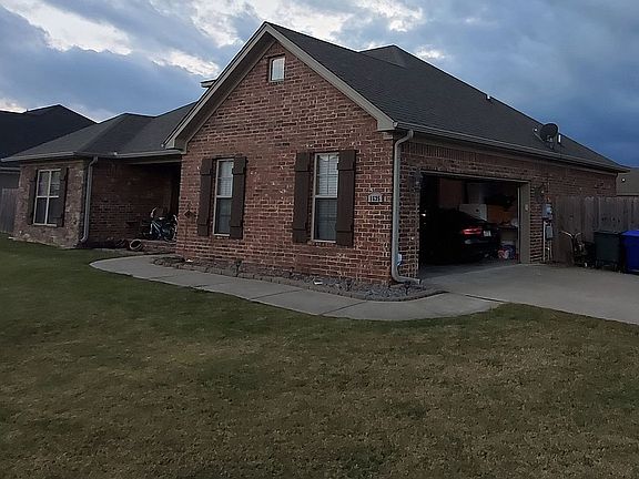 2nd image of 1635 Churchill Dr