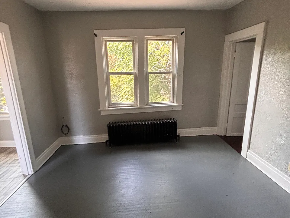 850 West Ave #4
